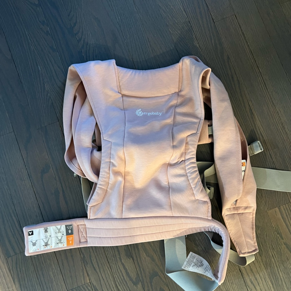 Ergobaby Embrace